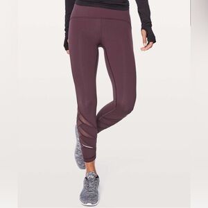 Lululemon Motionful 7/8 Tight Leggings 26" Black Cherry Purple Mesh 2 W5ARQS